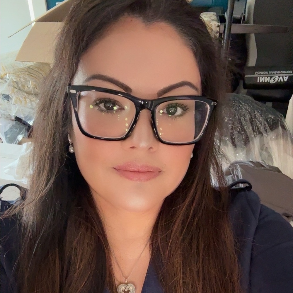 Meet your Posher, Erika